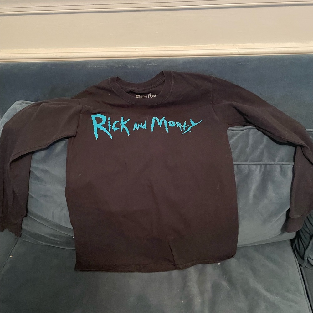 Rick and Morty Long Sleeve T-shirt Size Small